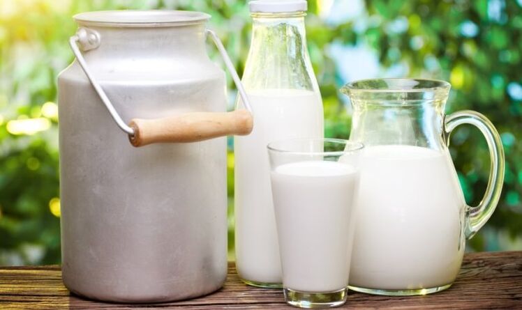 يتم إدخال منتجات الألبان تدريجياً اعتباراً من الأسبوع الثاني من النظام الغذائي